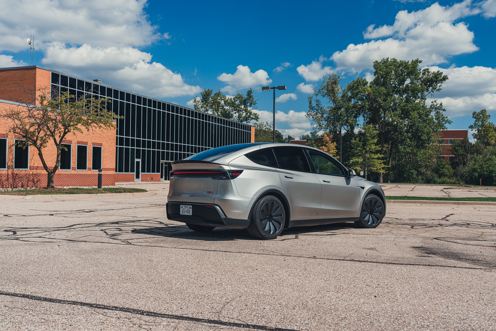 2027 Tesla Model Y L · 19번째 이미지