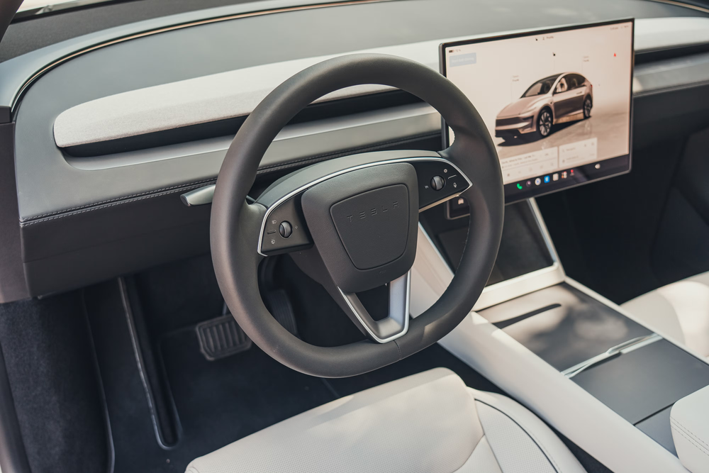 2027 Tesla Model Y L · 24번째 이미지