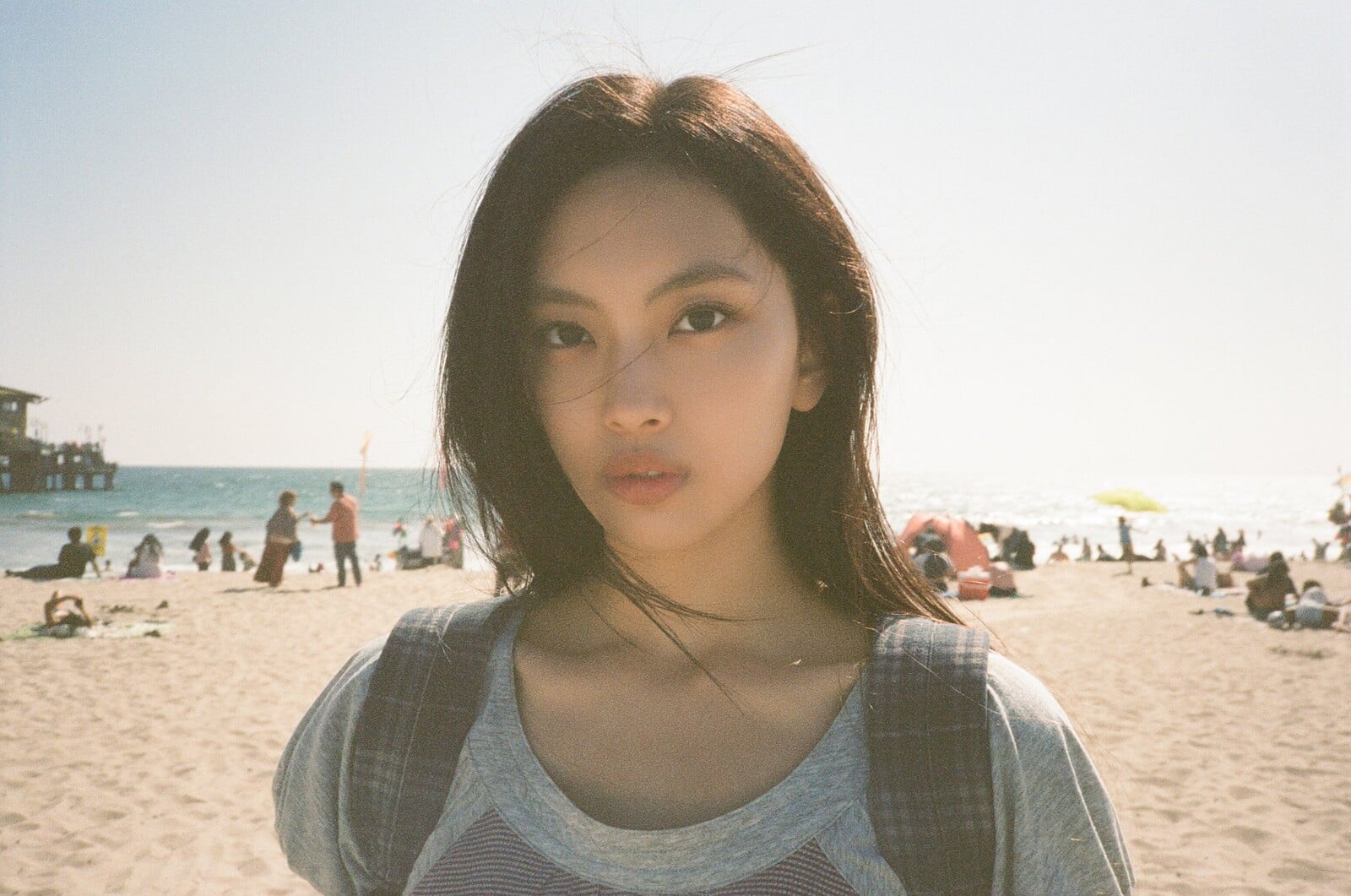 어도어, 민지 포함 뉴진스 4인 근황 공개…버니즈 4주년 기념 · 1번째 이미지