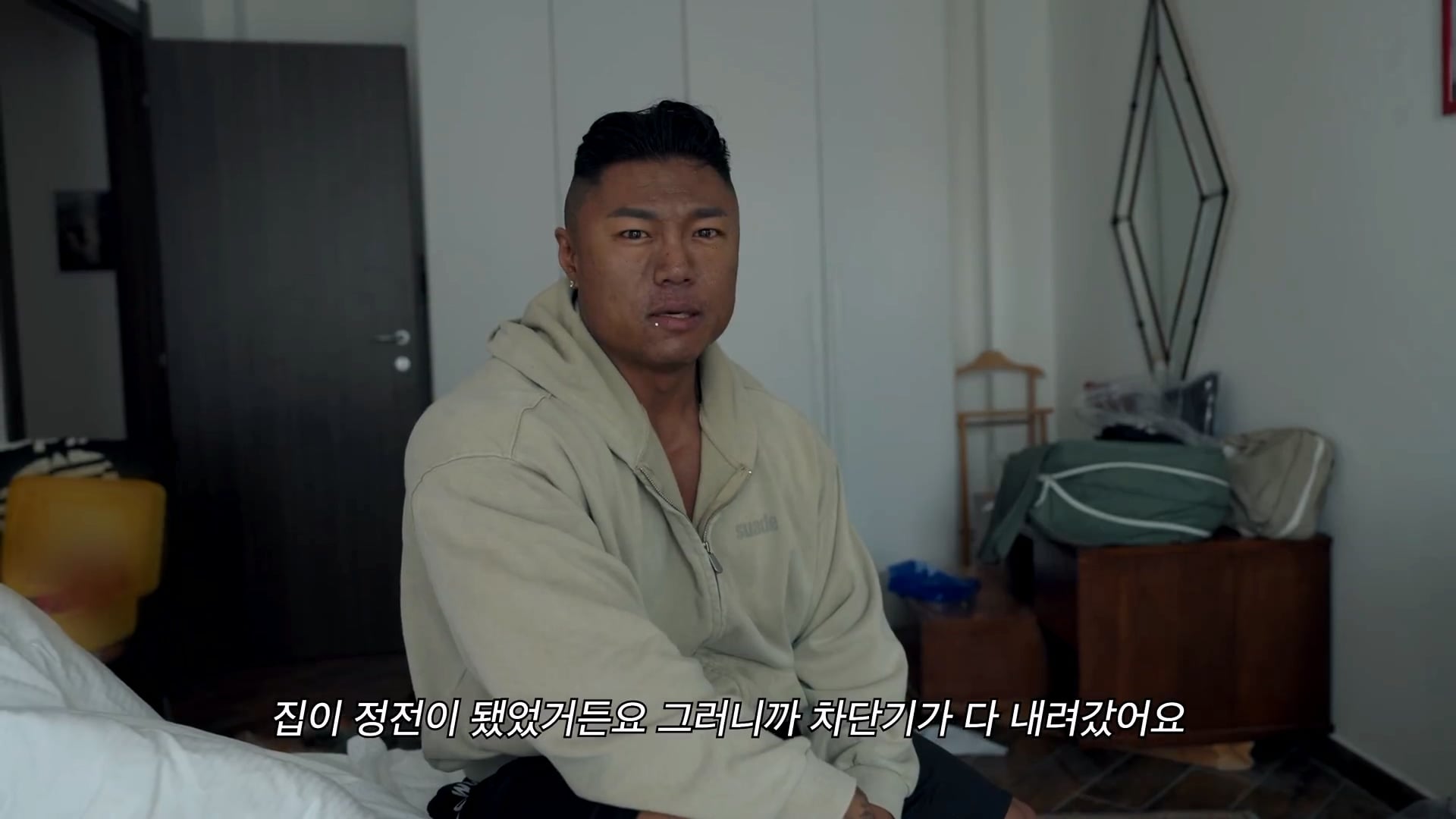 이탈리아에서 경찰, 구급대원 불렀다는 보디빌더 · 9번째 이미지
