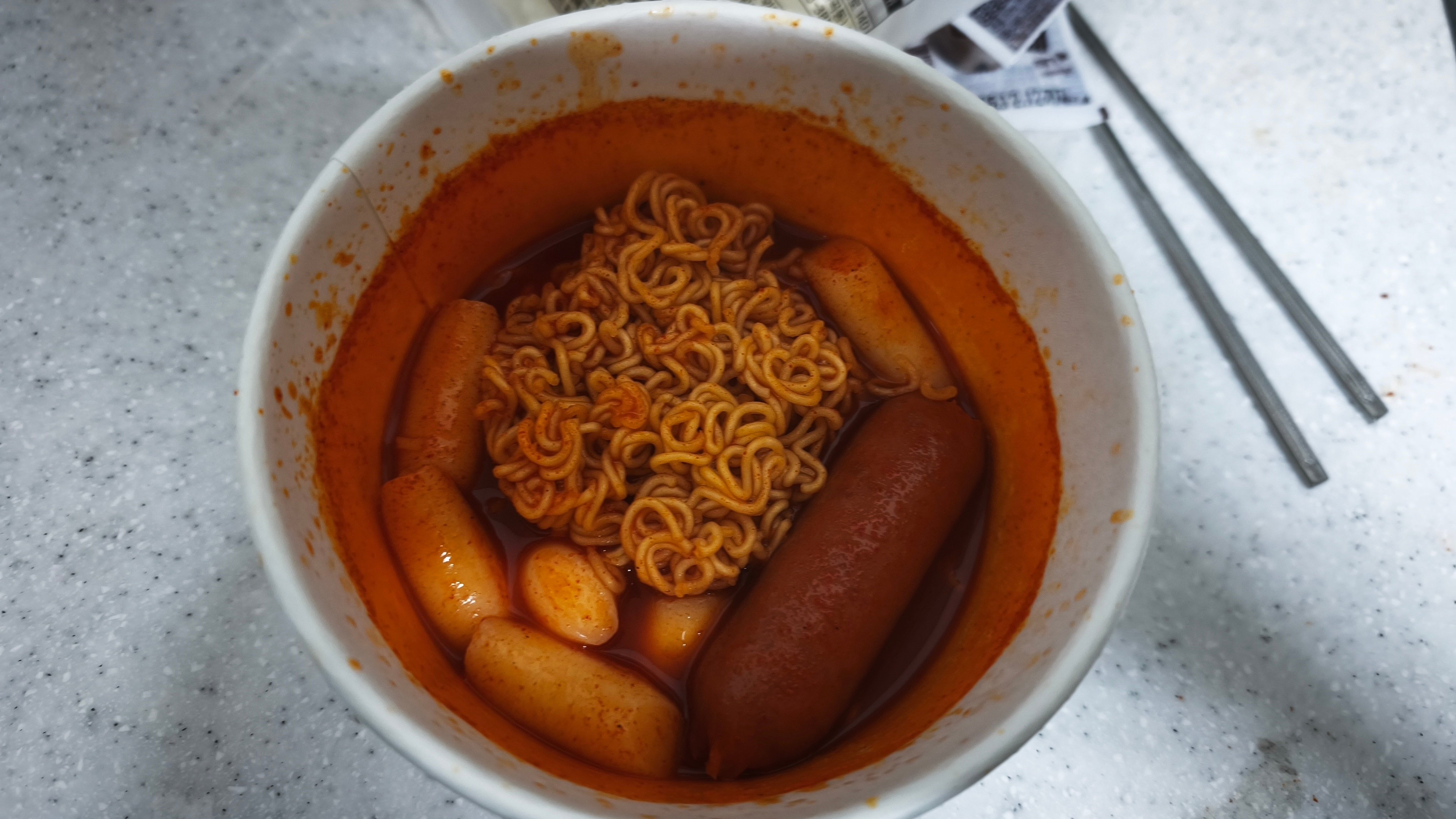화제?의 5000원짜리 편의점 라볶이 리뷰 · 7번째 이미지