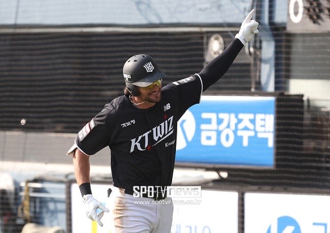 ⚾️) 역대급이라는 2026 KBO 골든글러브 외야수 경쟁.jpg · 4번째 이미지