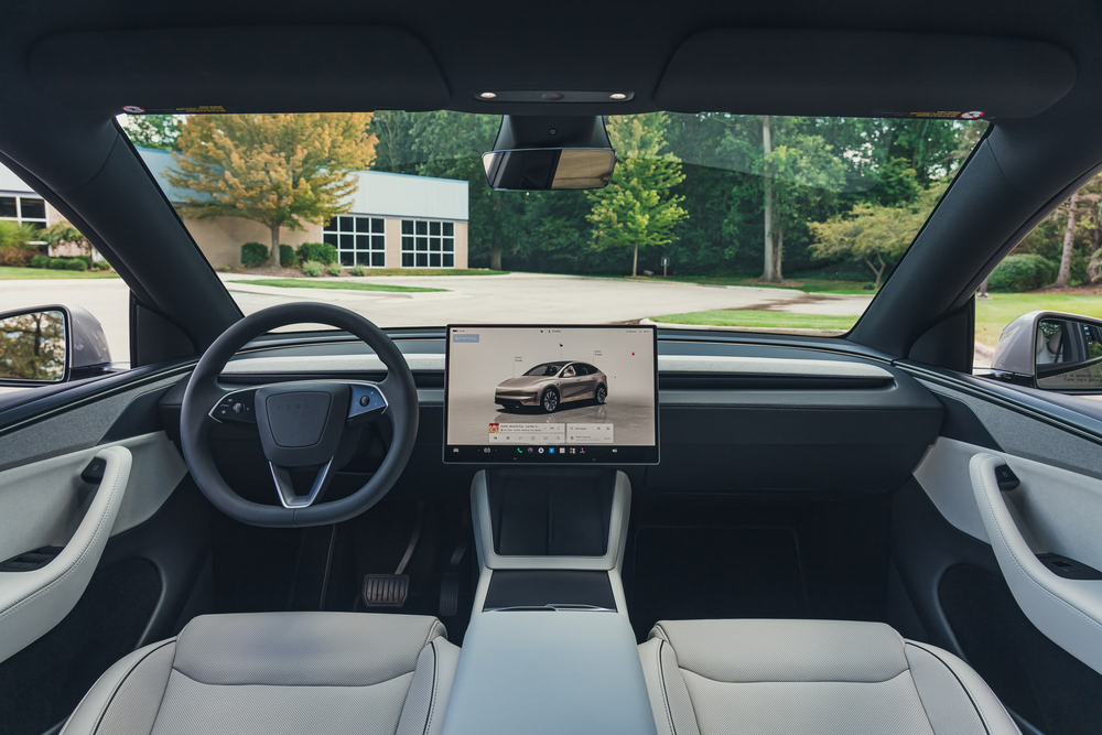 2027 Tesla Model Y L · 21번째 이미지