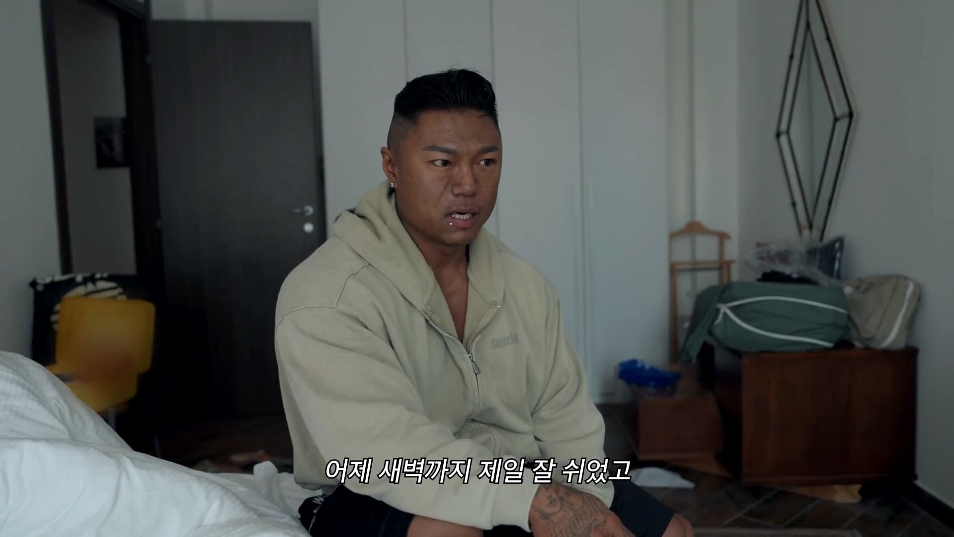 이탈리아에서 경찰, 구급대원 불렀다는 보디빌더 · 25번째 이미지