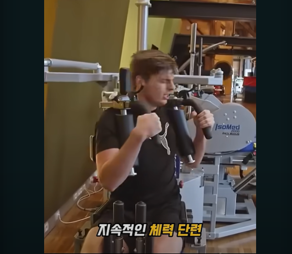 F1 차량을 일반인이 운전할수 없는 이유 · 31번째 이미지