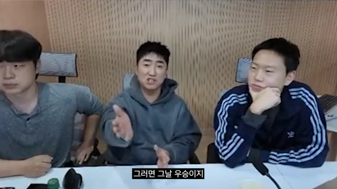 홍진호_ 오현민_ 유리사_ 장동민이 뽑은 최고의 상대 월드컵 19-1 screenshot.png 장동민이 말하는 홍진호가 최근 서바이벌에서 아쉬운 모습을 보였던 이유