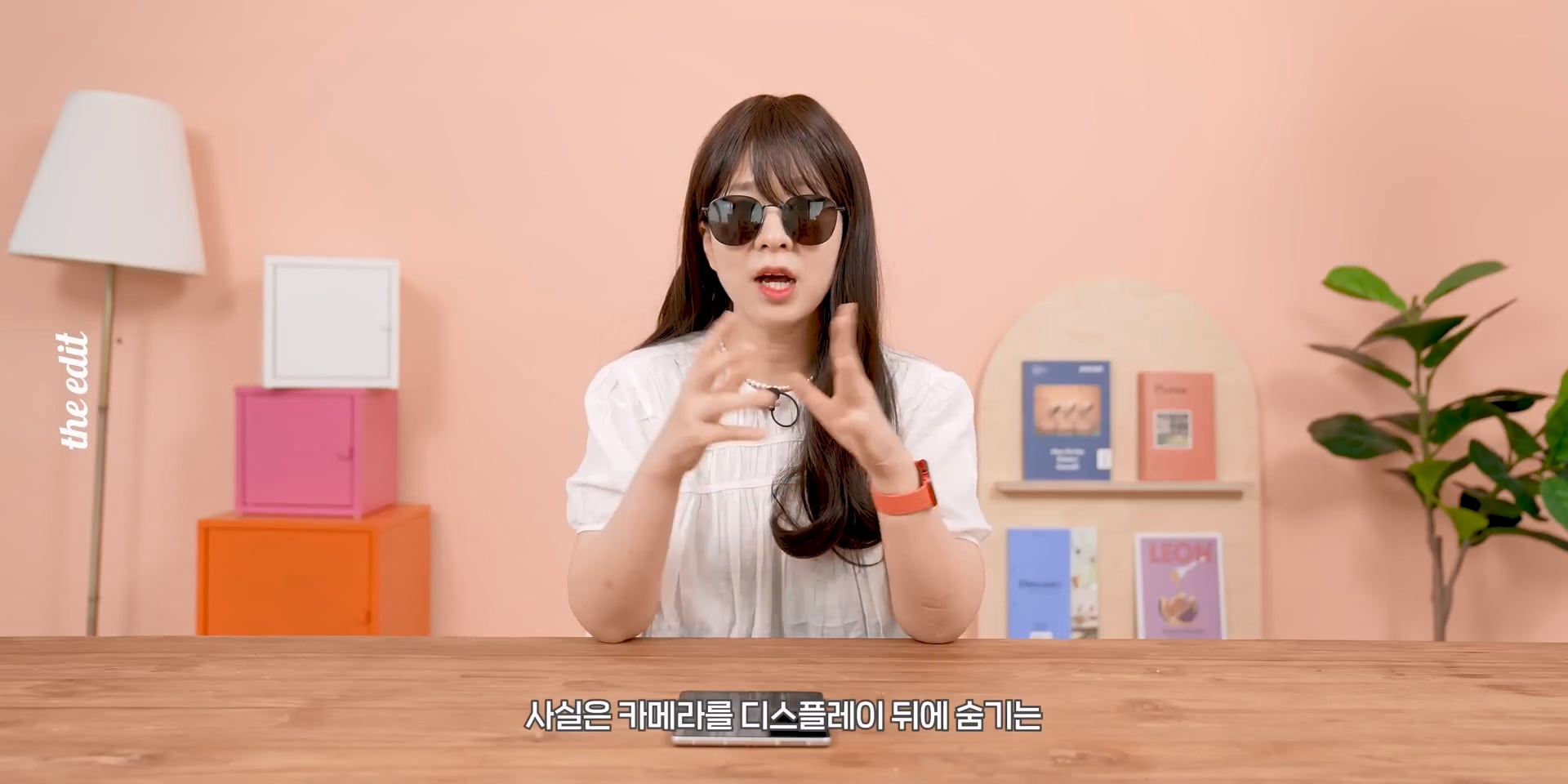 한 대형 IT 유튜버의 폴드와 아이폰 듀오 UDC 리뷰.jpg · 8번째 이미지
