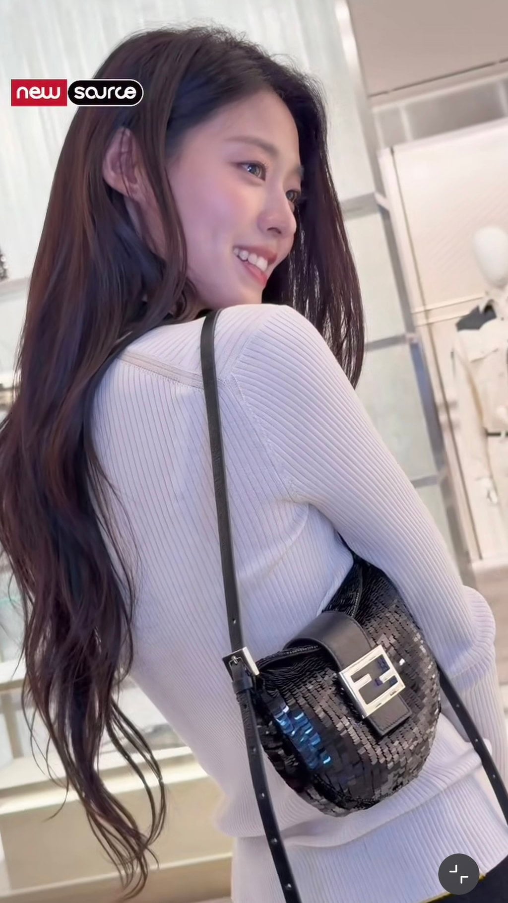 설현 근황ㄷㄷ.jpg · 8번째 이미지