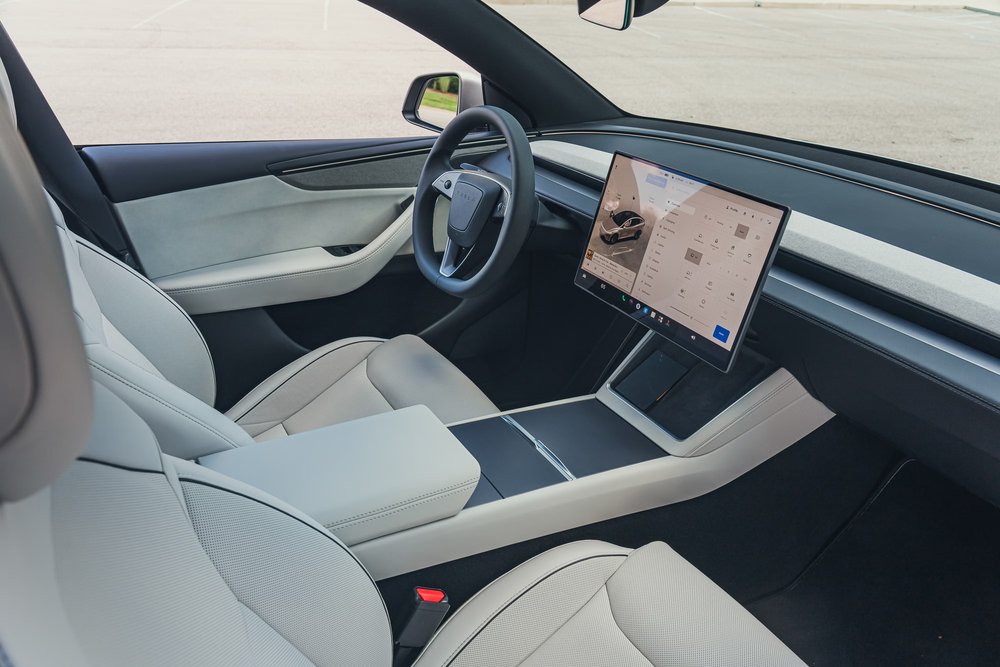 2027 Tesla Model Y L · 37번째 이미지