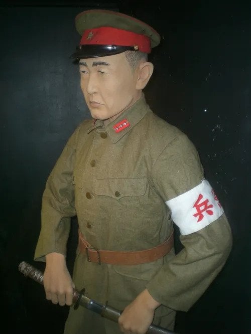 태평양 전쟁 시기 일본군의 전투모.jpg · 3번째 이미지
