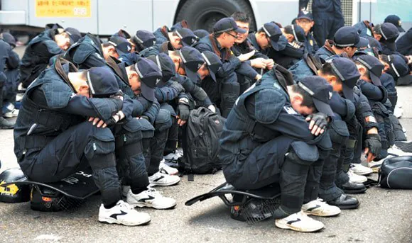 한국 과격시위를 많이 사라지게 만든 단체 .jpg · 10번째 이미지