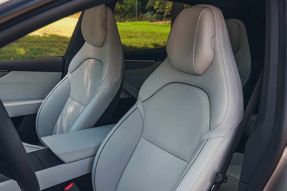 2027 Tesla Model Y L · 36번째 이미지