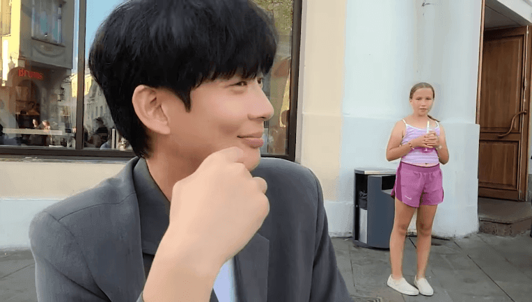 10살 소녀에게 번호따인 여행 유튜버 · 13번째 이미지
