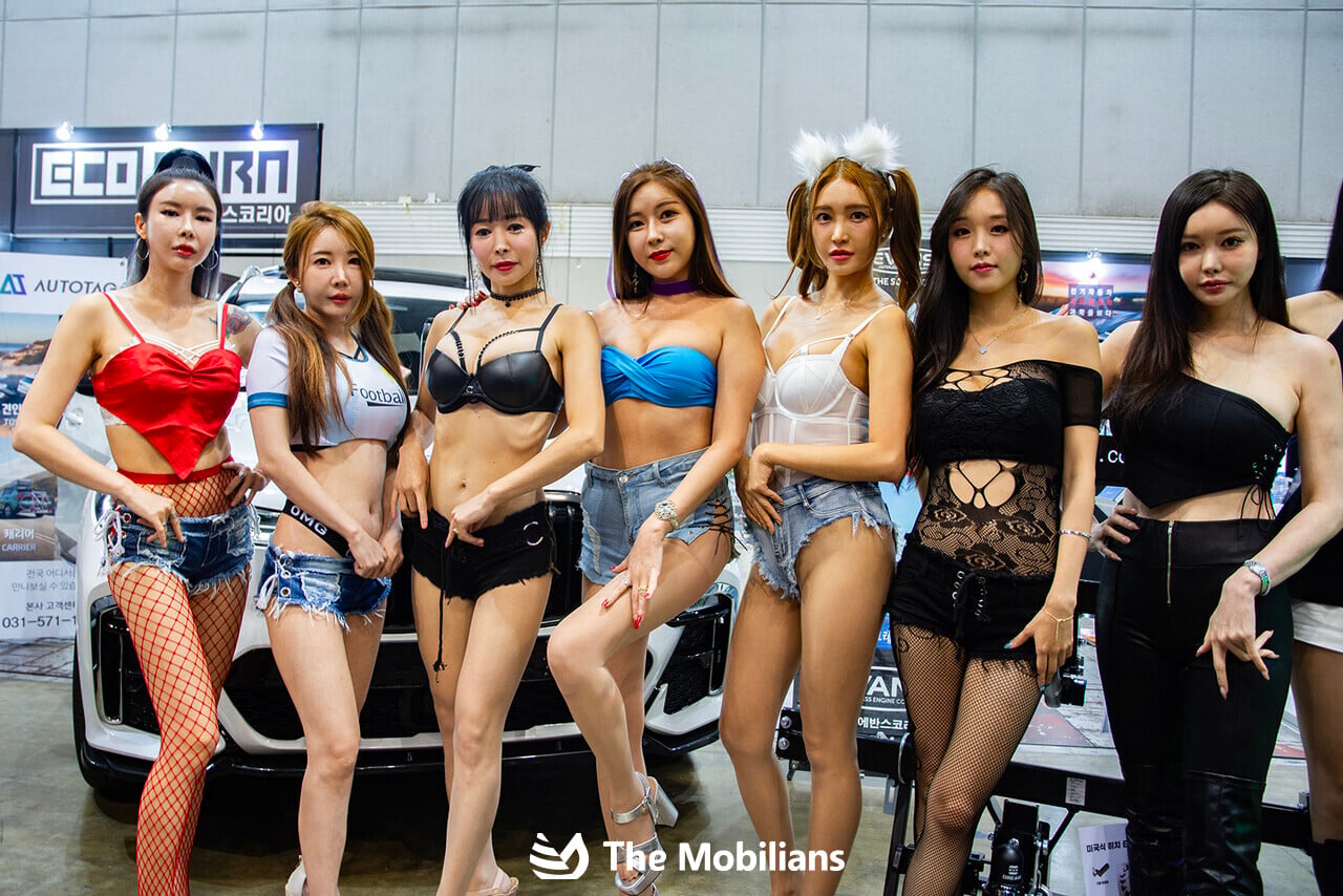오토살롱이 란제리쇼가 된 이유 · 1번째 이미지