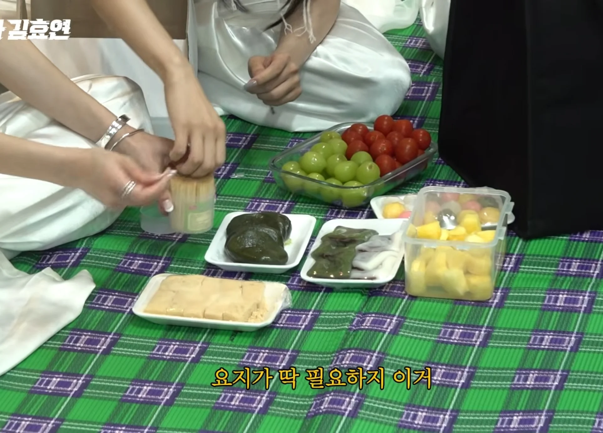 걸그룹 대기실.jpg · 22번째 이미지