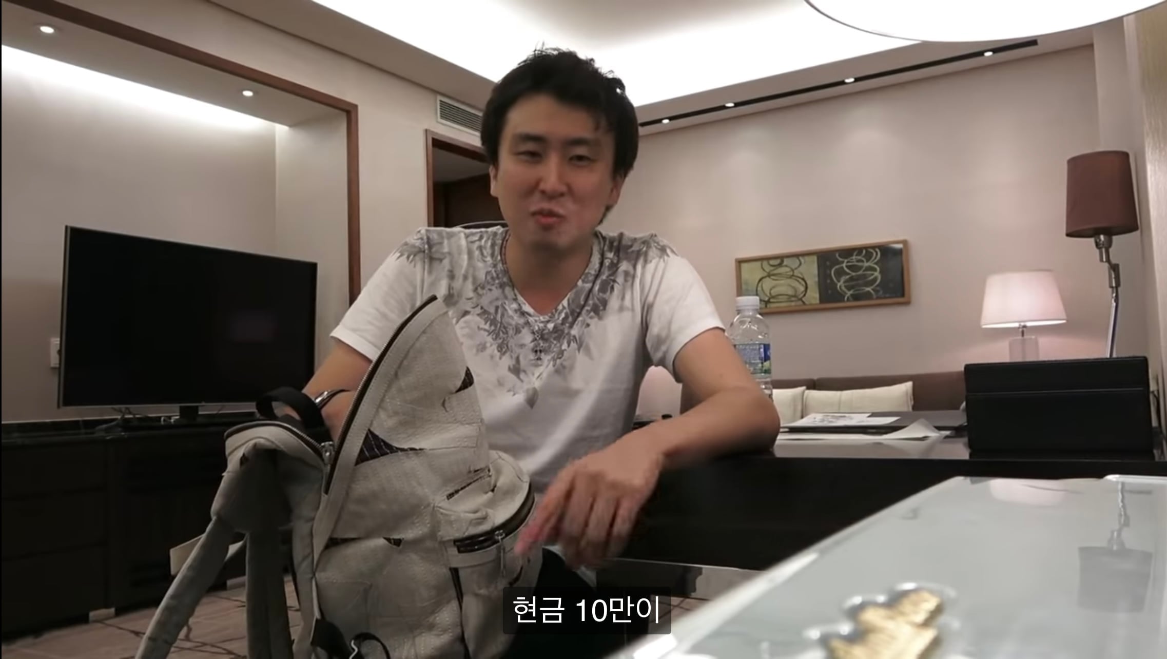 간장게장 먹어보려 한국까지 온 일본 유튜버의 최후 · 16번째 이미지