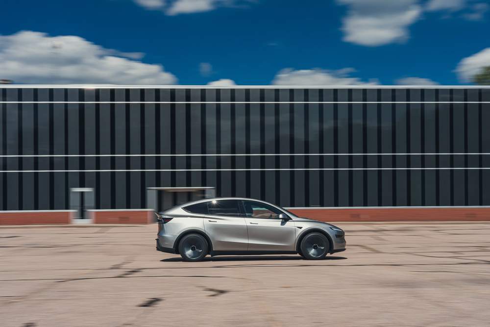2027 Tesla Model Y L · 6번째 이미지