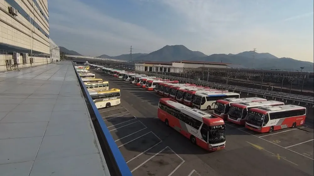 진짜로 ㅈ망하고 있다는 한국 반필수 산업 · 2번째 이미지